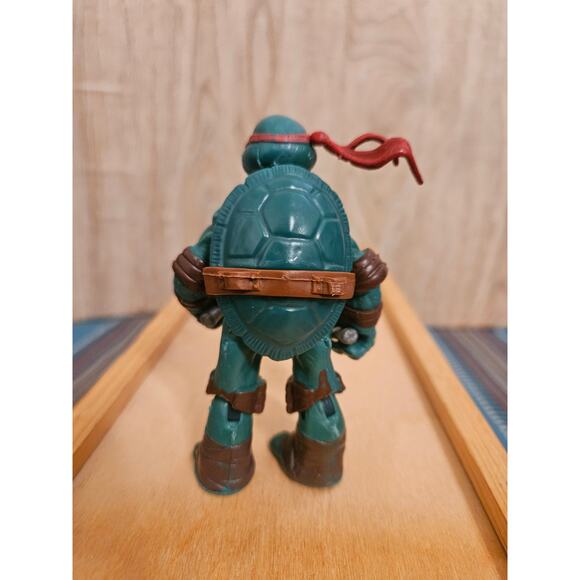 Raphael Teenage Mutant Ninja Turtle Action Figure 5" - Picture 2 of 5